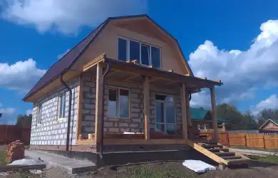 Алаево. Строительство дома из Сибита с мансардой, начало строительства май 2023 г., конец август 2023 г.